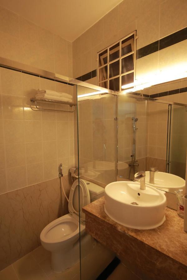 Phu Gia Bui Vien Hotel Хошимин Экстерьер фото
